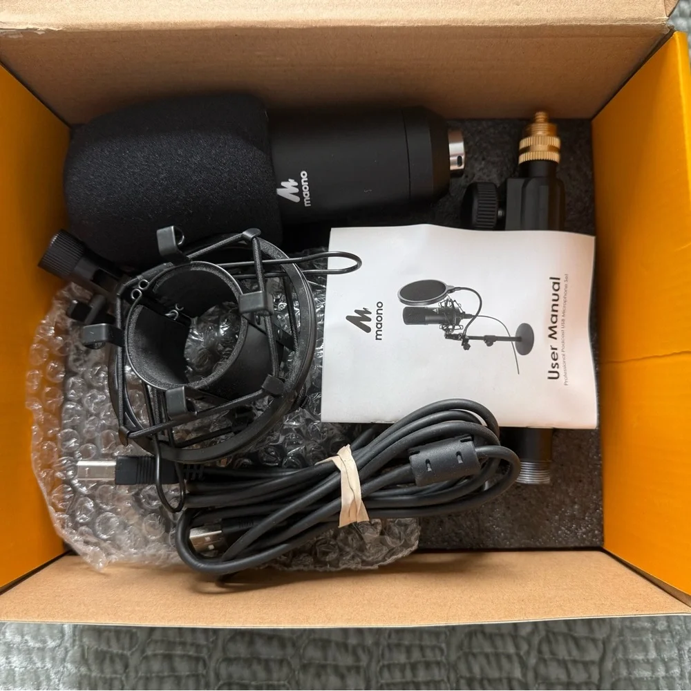 AU-A04T USB Microphone Set - Black and Orange